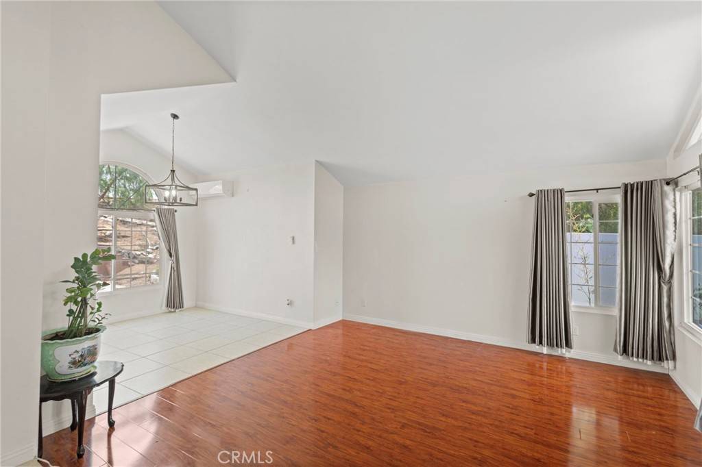 Corona, CA 92879,774 La Cumbre ST