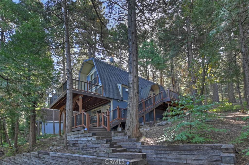 Crestline, CA 92325,24091 Lakeview DR
