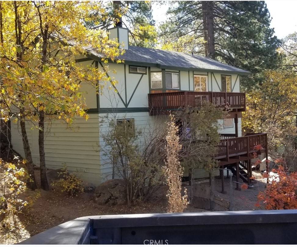 Running Springs, CA 92382,32296 Fern DR