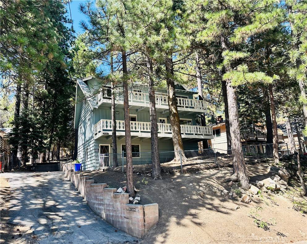 Running Springs, CA 92382,31506 Circle View DR