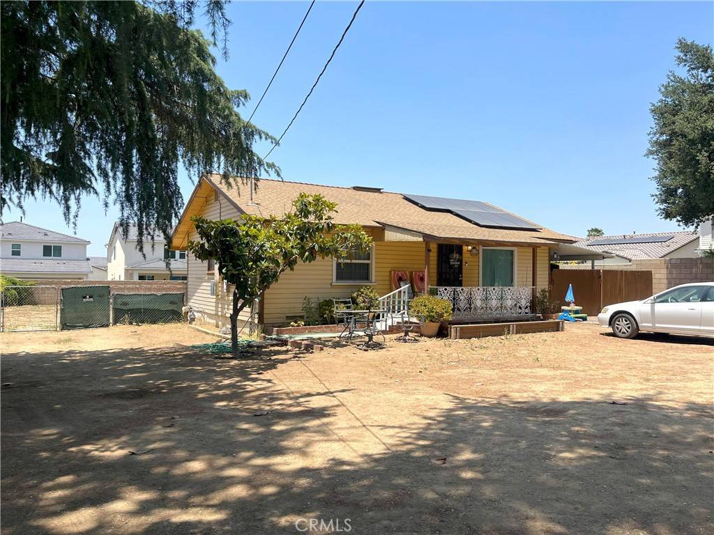 Yucaipa, CA 92399,12758 5th ST