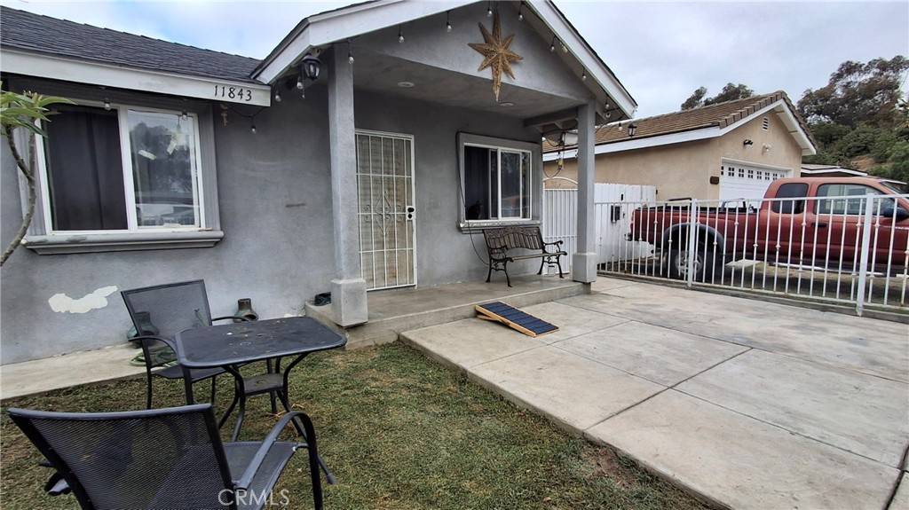 Lynwood, CA 90262,11843 Louise AVE