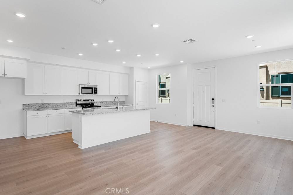 French Valley, CA 92596,34489 Ciruela AVE