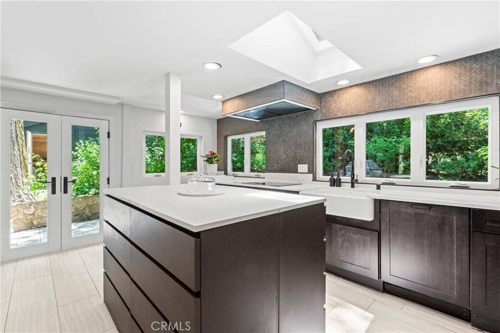 609 Millburn RD Lake Arrowhead, CA 92352