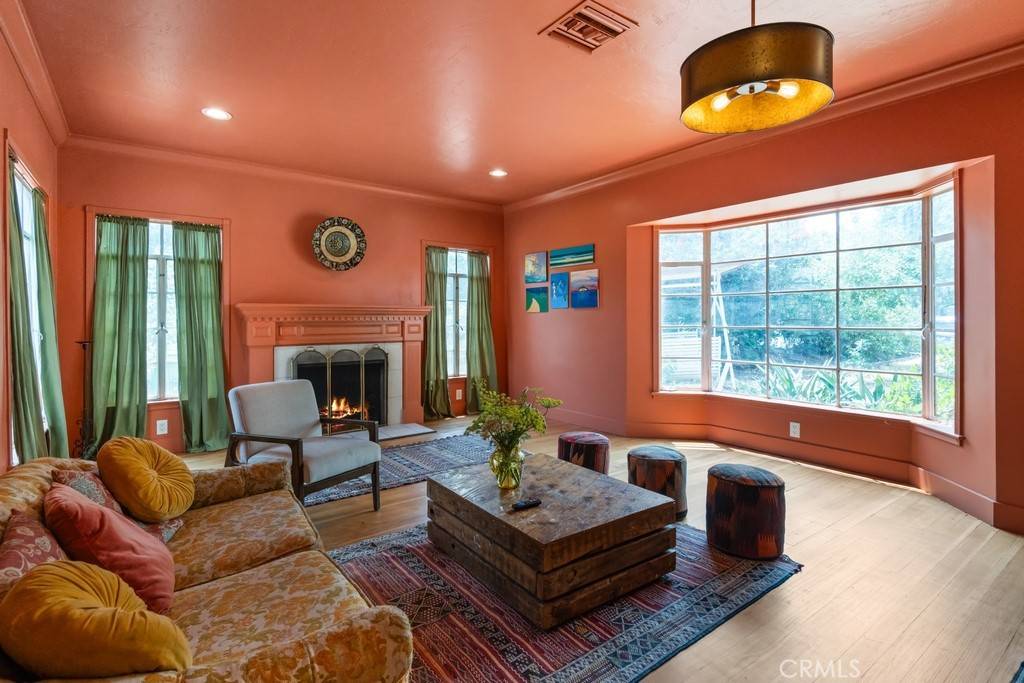 Corona, CA 92882,1131 S Vicentia AVE