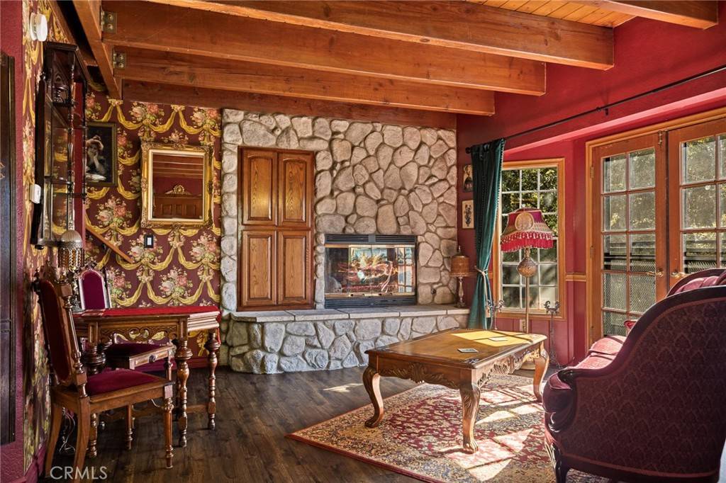 Crestline, CA 92325,23594 Hillside DR