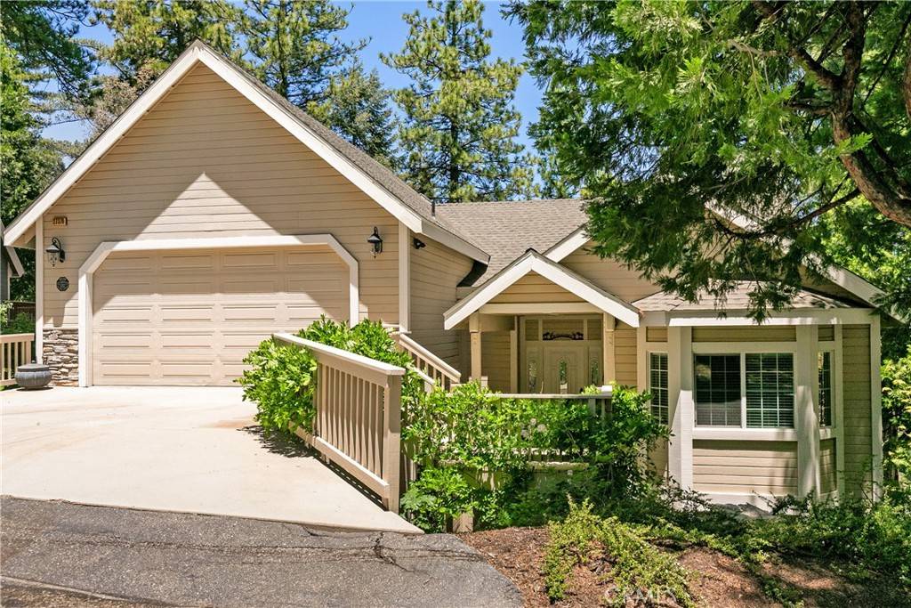 Lake Arrowhead, CA 92352,27376 Pinewood DR