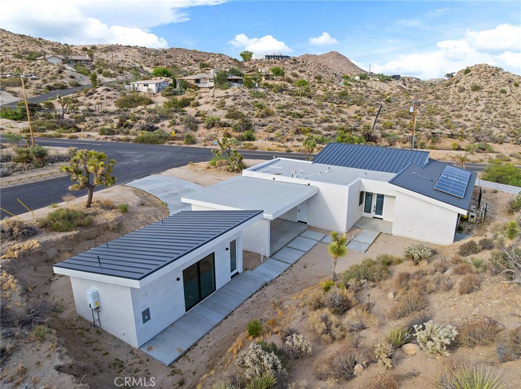 Yucca Valley, CA 92284,6218 Farrelo RD