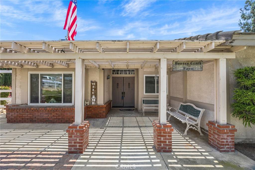 Riverside, CA 92504,17477 Owl Tree RD