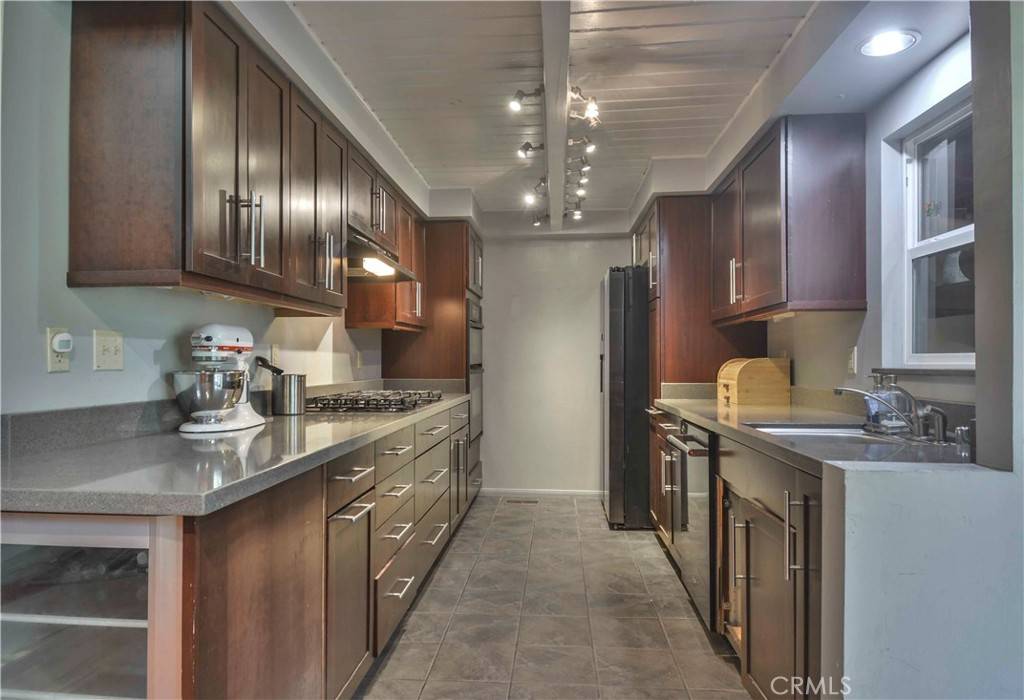 Lake Arrowhead, CA 92391,26356 Forest LN