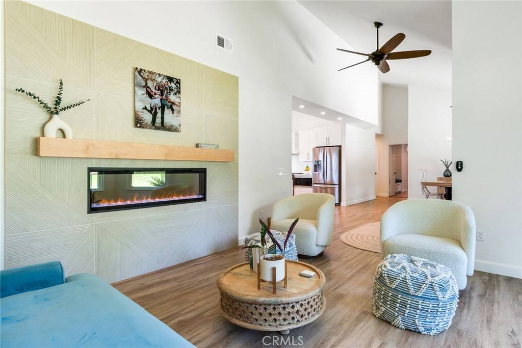 Yucaipa, CA 92399,13288 Oak Crest DR