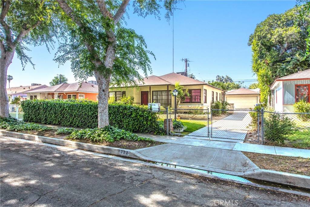 San Bernardino, CA 92404,722 E 19th ST