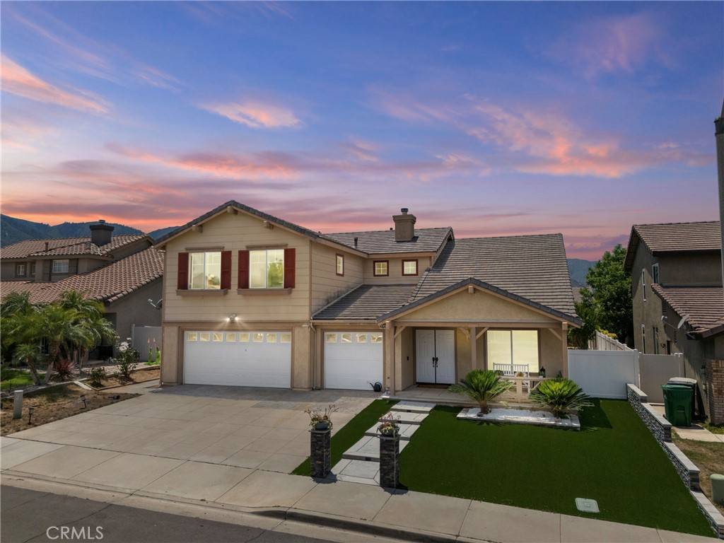 Corona, CA 92883,27051 Featherhill DR