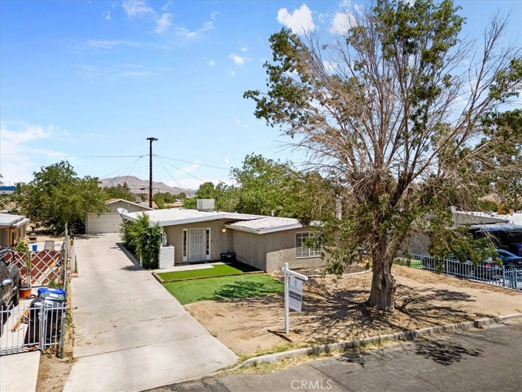 Victorville, CA 92395,16652 Zenda ST