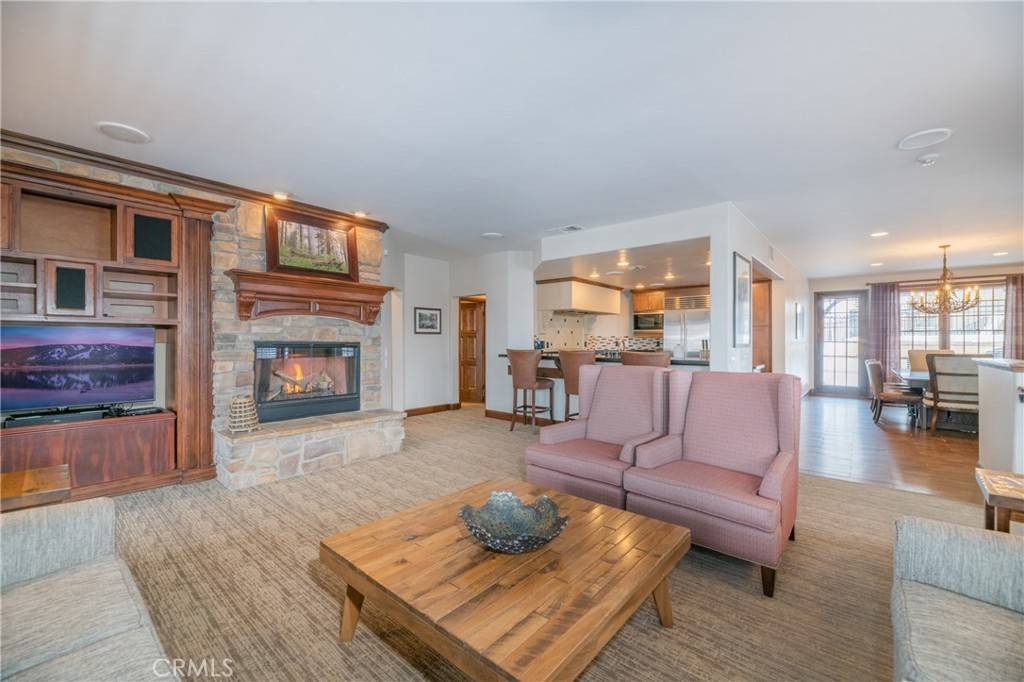 Big Bear, CA 92315,40671 Village #13A