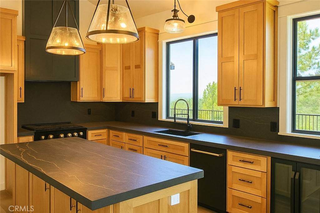 Lake Arrowhead, CA 92352,26603 Windward RD
