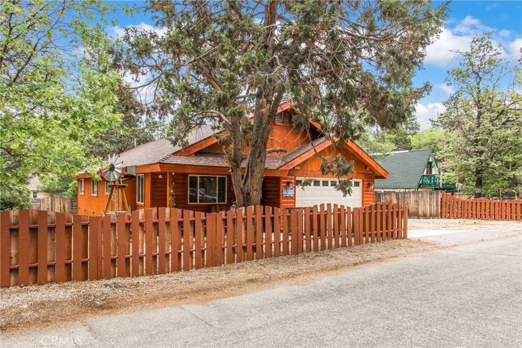 Sugarloaf, CA 92386,533 Sunset LN