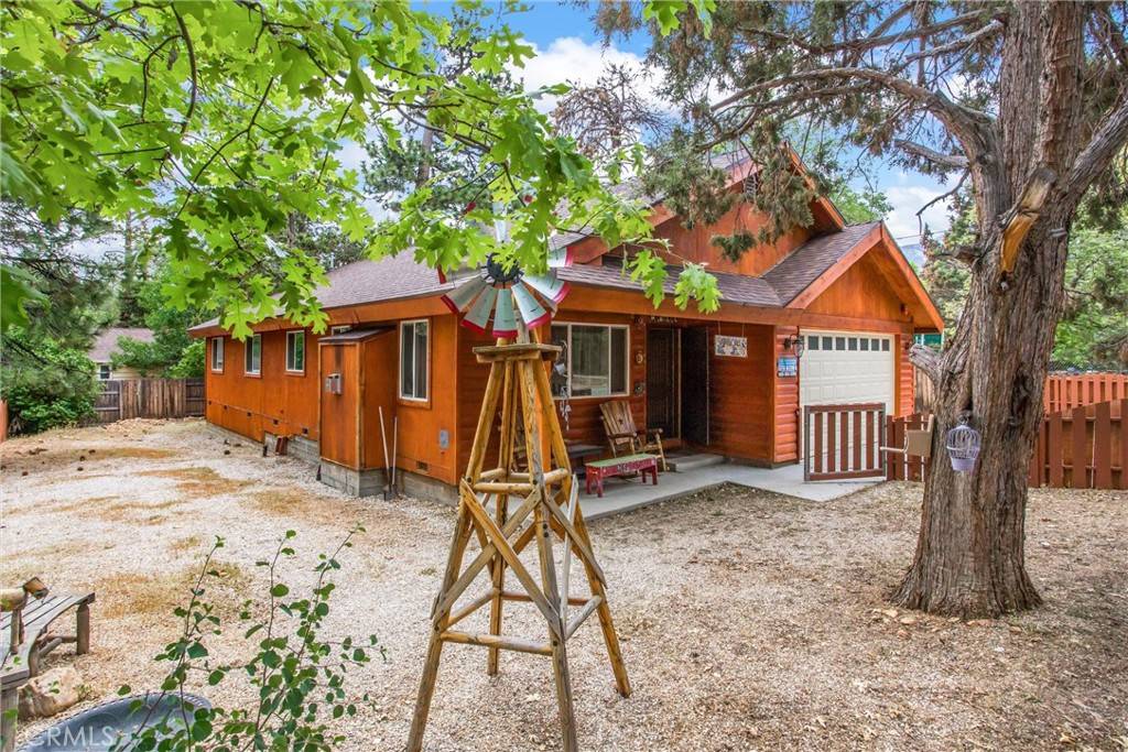 Sugarloaf, CA 92386,533 Sunset LN