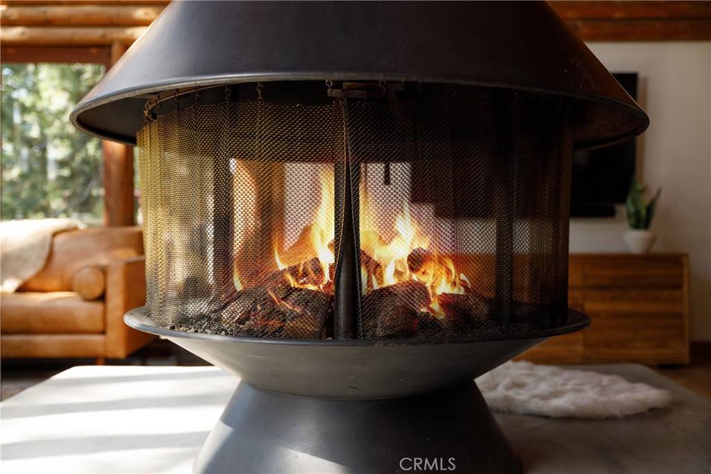 Lake Arrowhead, CA 92352,1370 Calgary DR