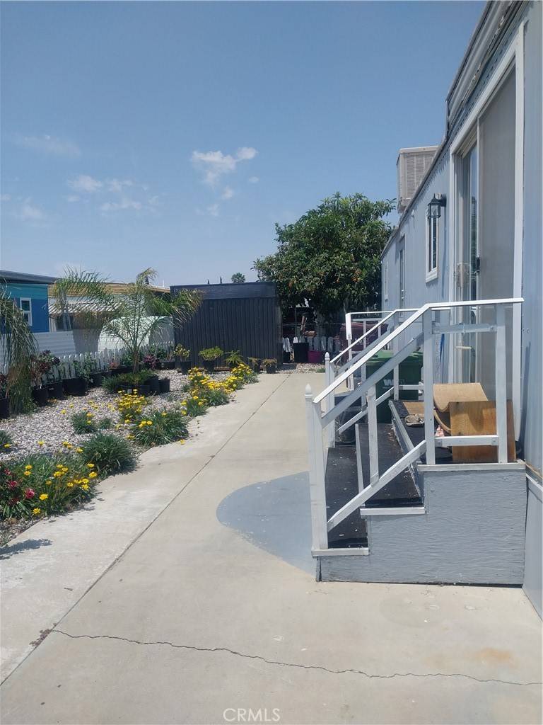 Banning, CA 92220,721 N Sunset