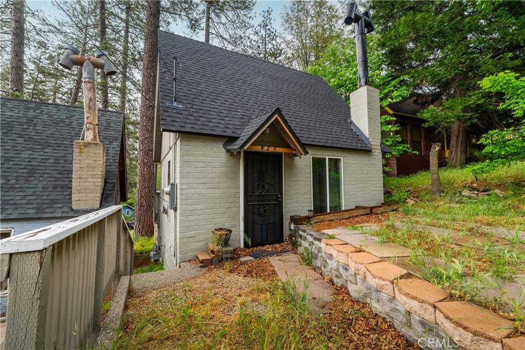 Crestline, CA 92325,423 Forest LN