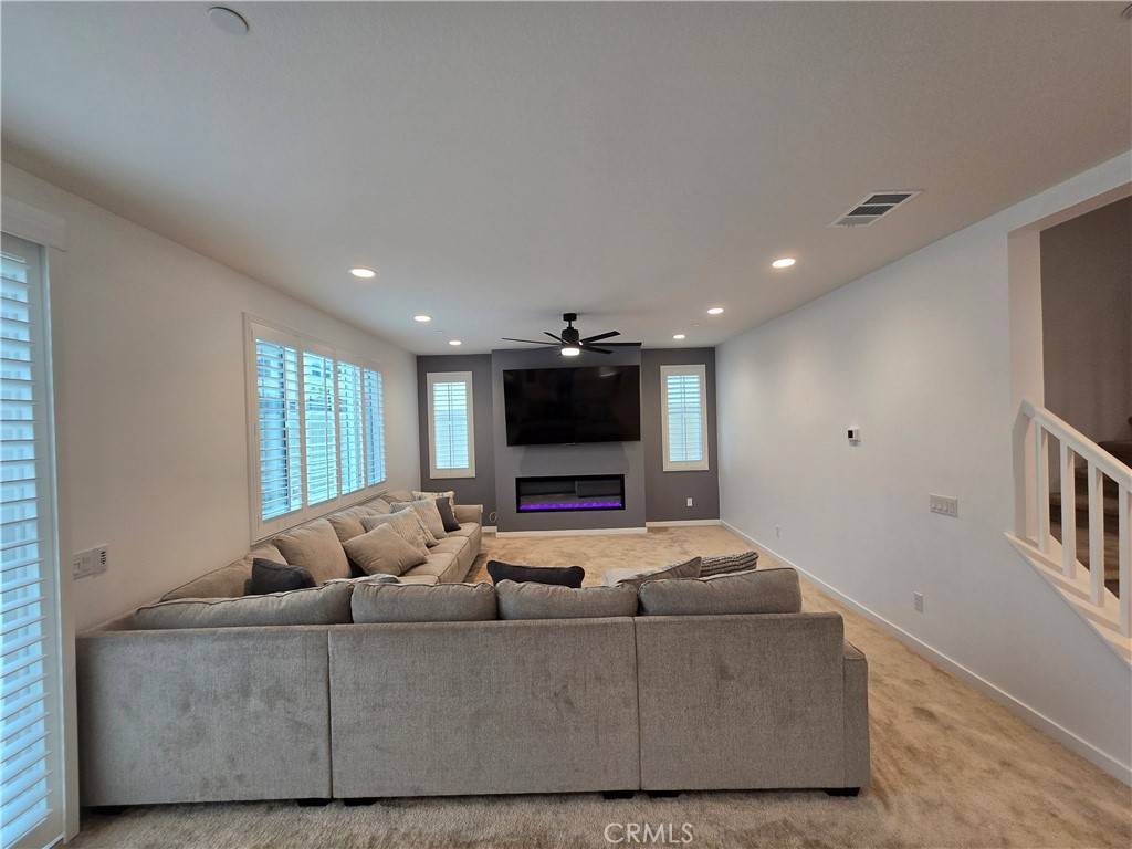 Yucaipa, CA 92399,34942 S Serrano