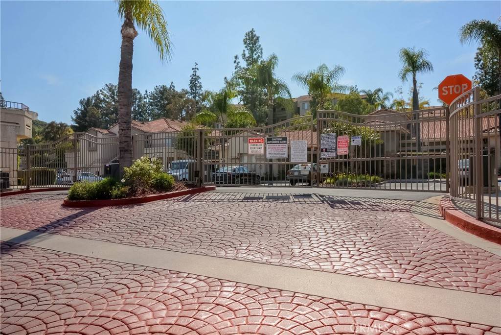 Corona, CA 92879,1015 La Terraza CIR #102