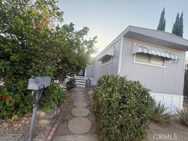 Corona, CA 92882,995 Pomona #88