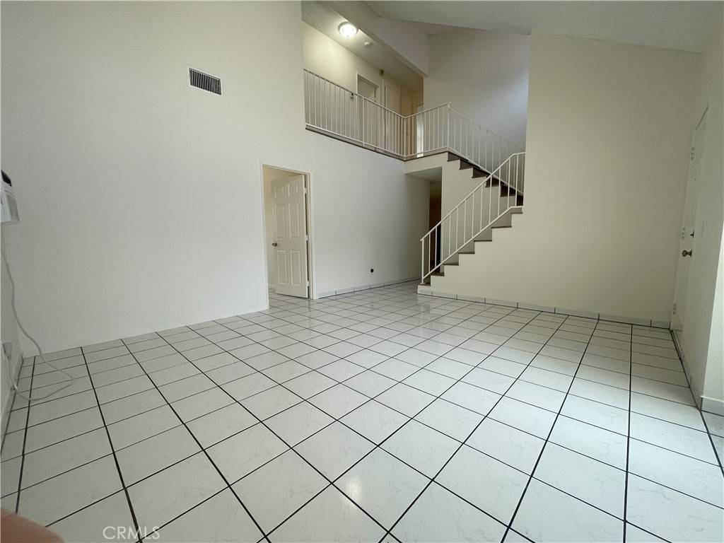 Fontana, CA 92336,7698 Lime AVE