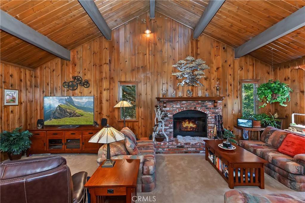 Crestline, CA 92325,1100 Arbula DR