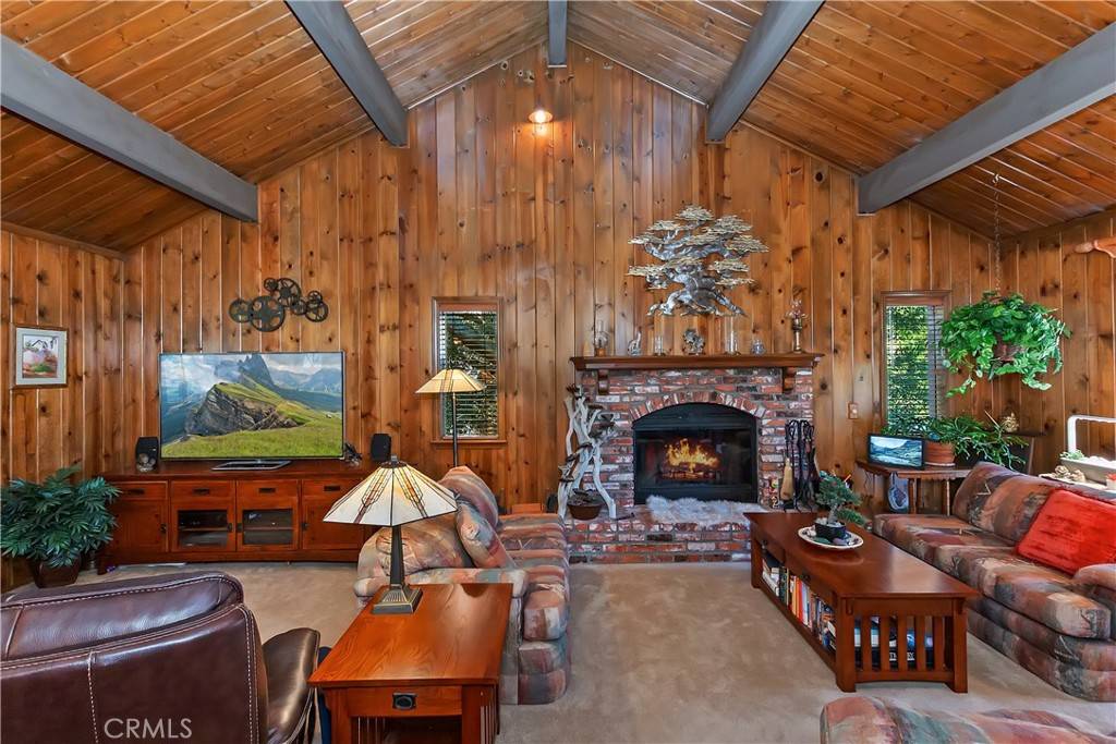 Crestline, CA 92325,1100 Arbula DR