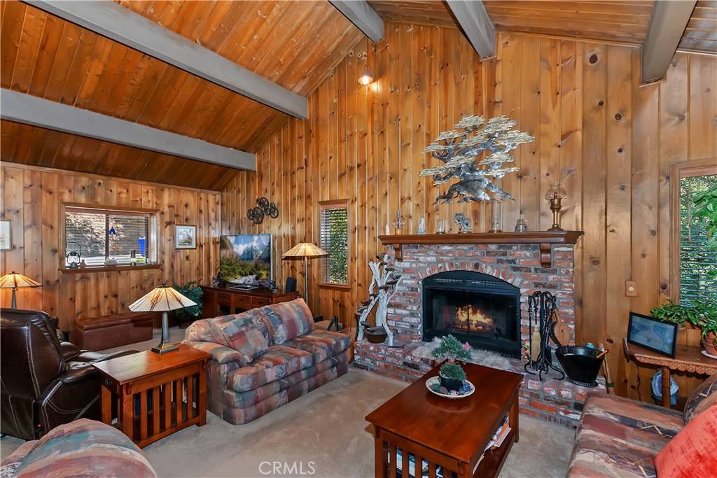 Crestline, CA 92325,1100 Arbula DR