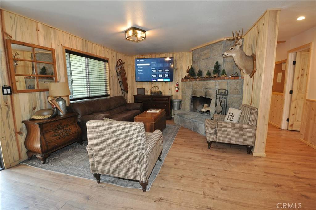 Big Bear Lake, CA 92315,40122 Highland RD