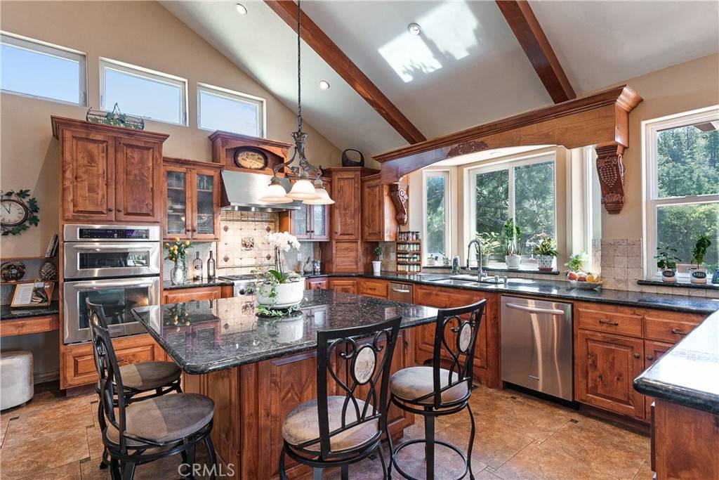 Lake Arrowhead, CA 92352,781 Brentwood DR