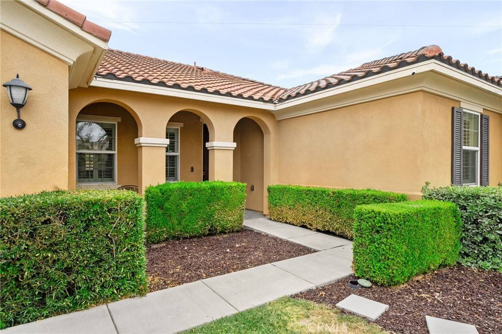 Eastvale, CA 92880,14408 Narcisse DR
