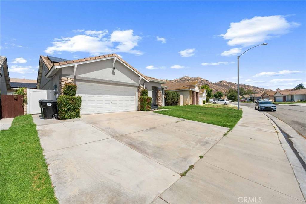 Jurupa Valley, CA 92509,5191 Westerfield ST