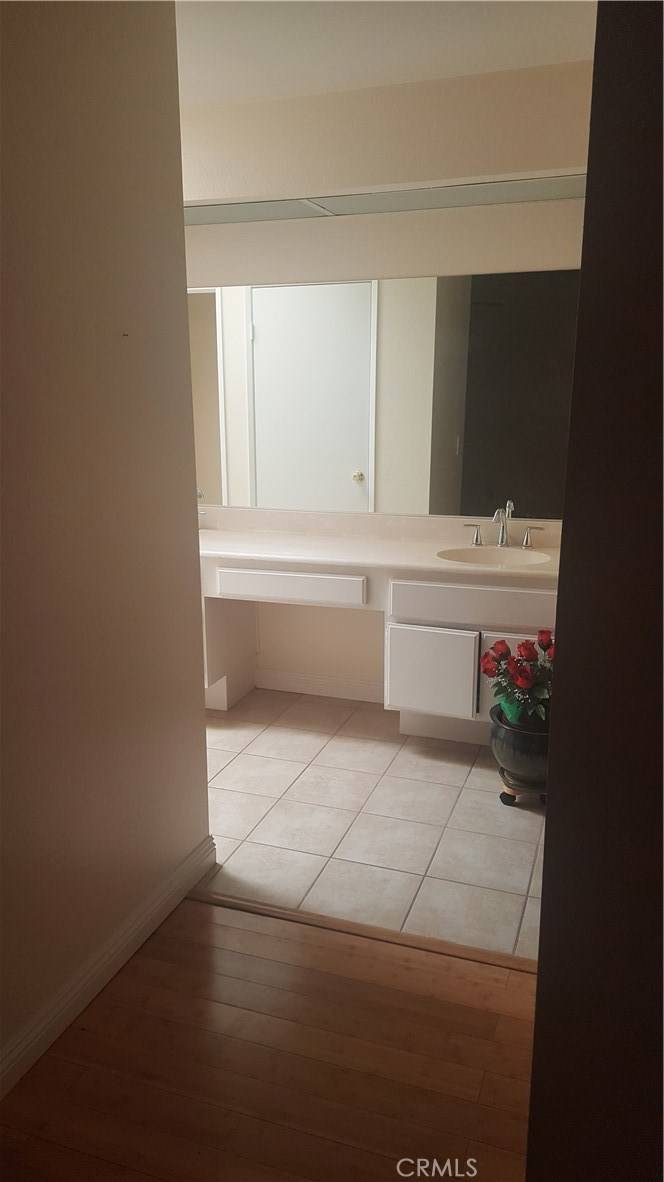 Corona, CA 92882,880 Robles PL