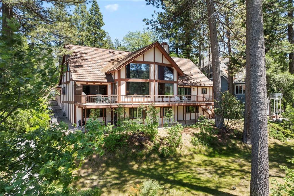 Lake Arrowhead, CA 92352,524 Golf Course RD