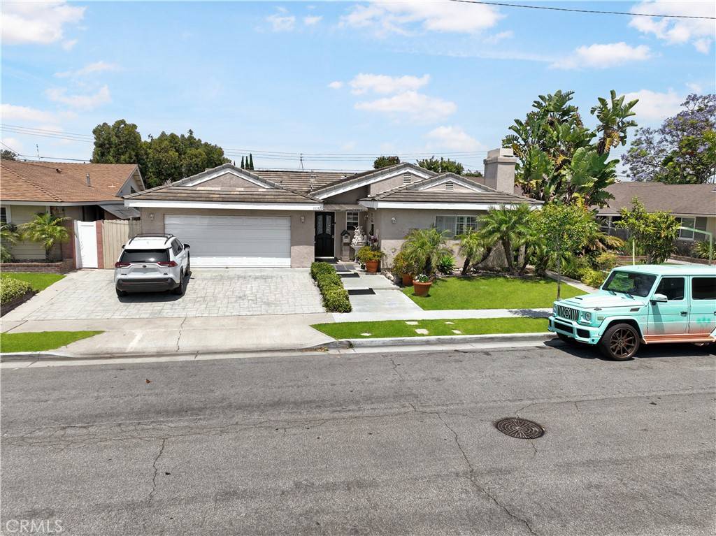Huntington Beach, CA 92647,15332 Shasta LN