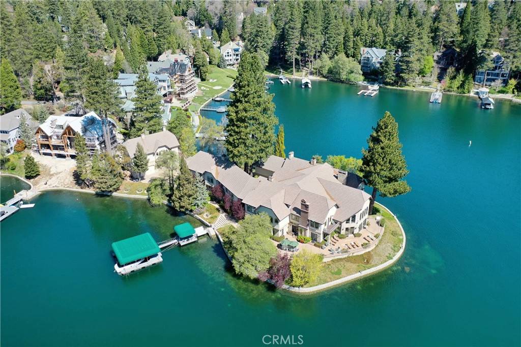 Lake Arrowhead, CA 92352,177 Shorewood DR