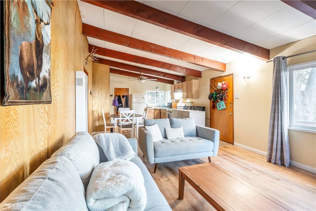 Crestline, CA 92325,797 Chateau DR