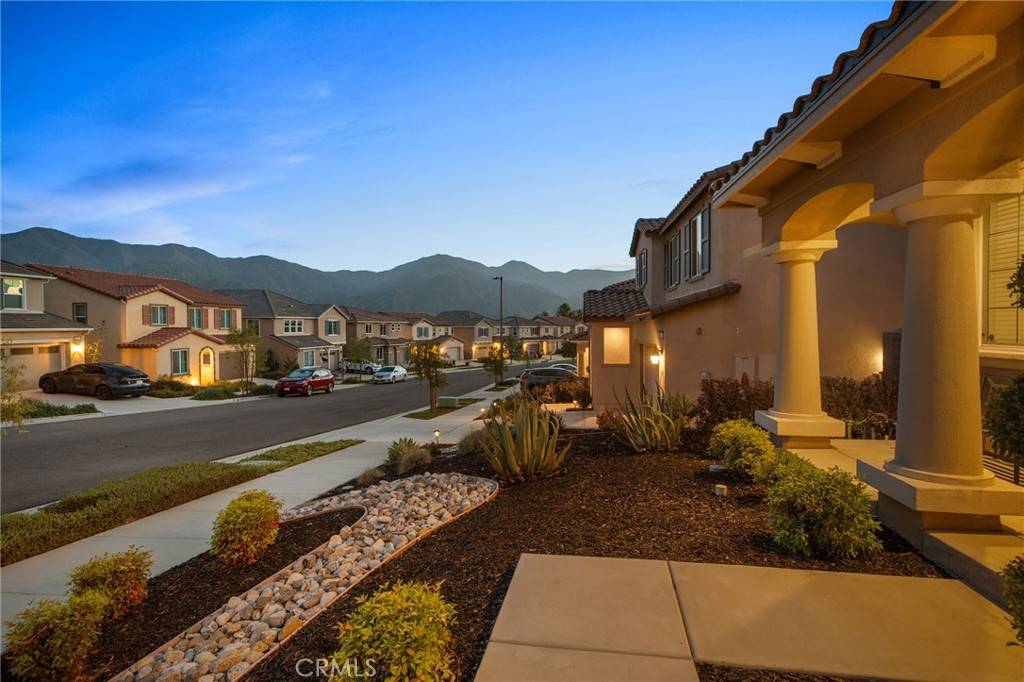 Corona, CA 92883,11824 Stonefield DR