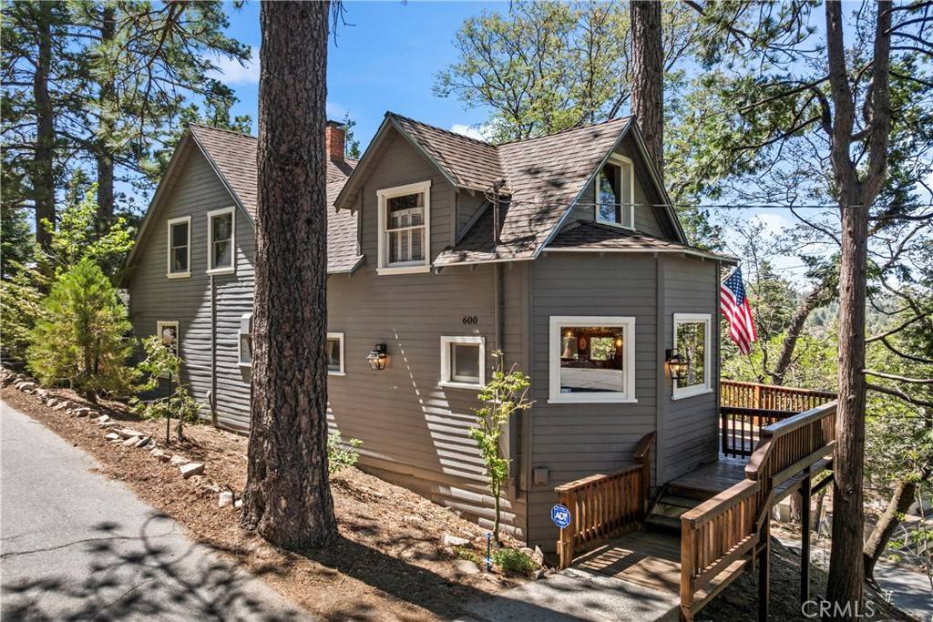 Twin Peaks, CA 92391,600 Rose LN