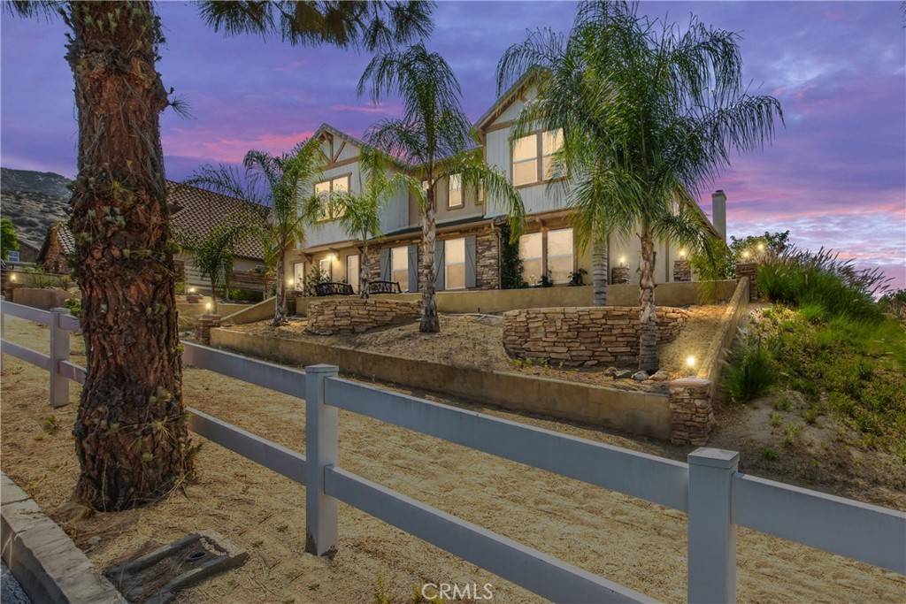 Norco, CA 92860,190 Cross Rail LN