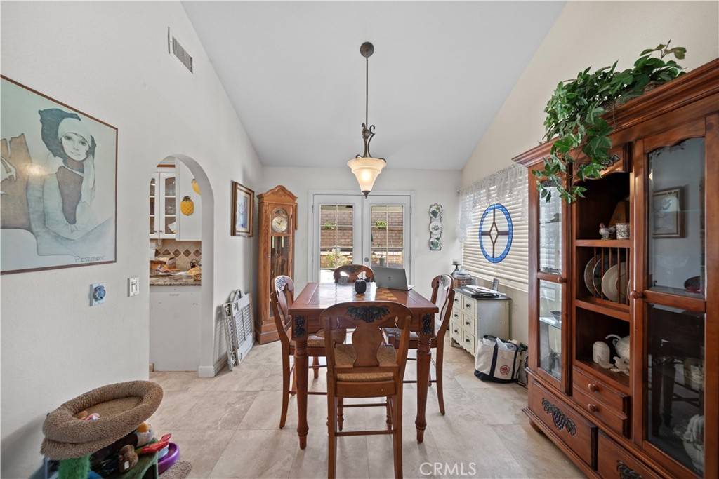 Corona, CA 92882,1142 Daisy CIR