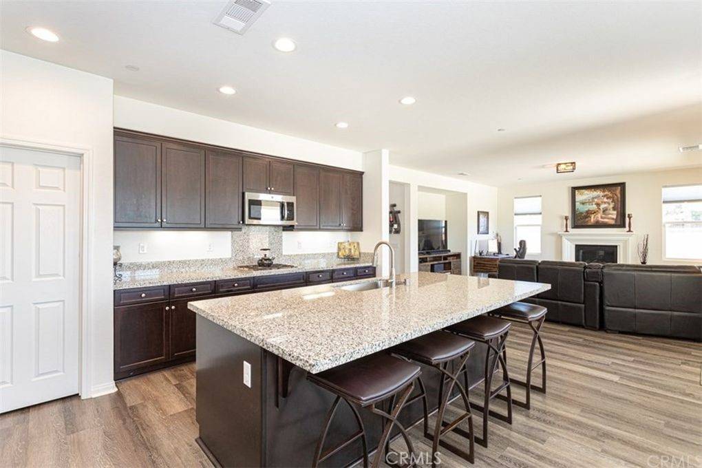 Wildomar, CA 92595,24125 Montecito DR