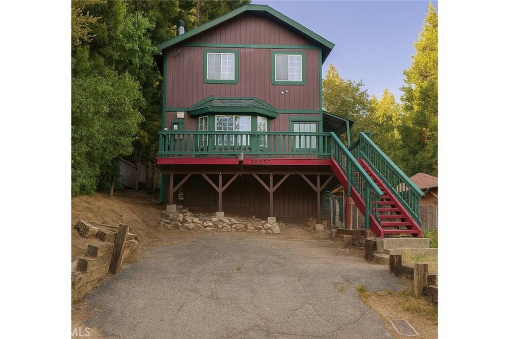 Crestline, CA 92325,23690 Hillside DR