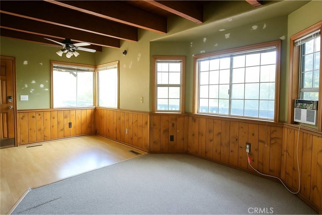 Crestline, CA 92325,23690 Hillside DR