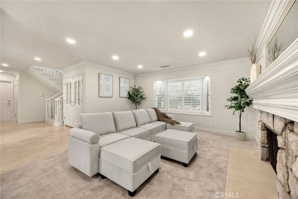 Yorba Linda, CA 92886,4161 Ricardo DR