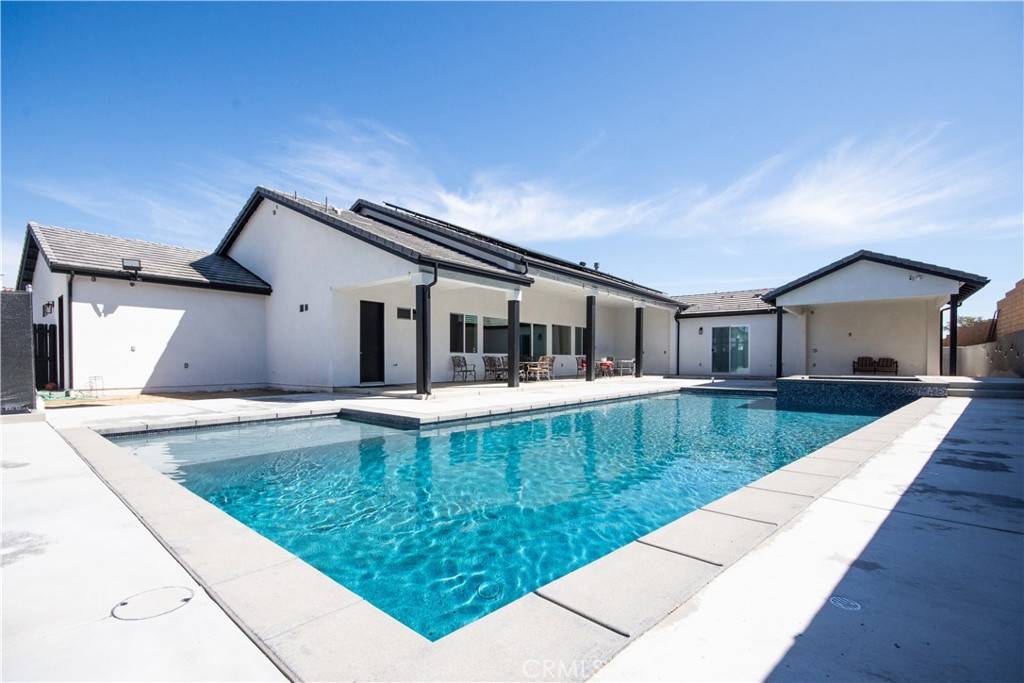 Corona, CA 92881,1204 Arbenz CIR